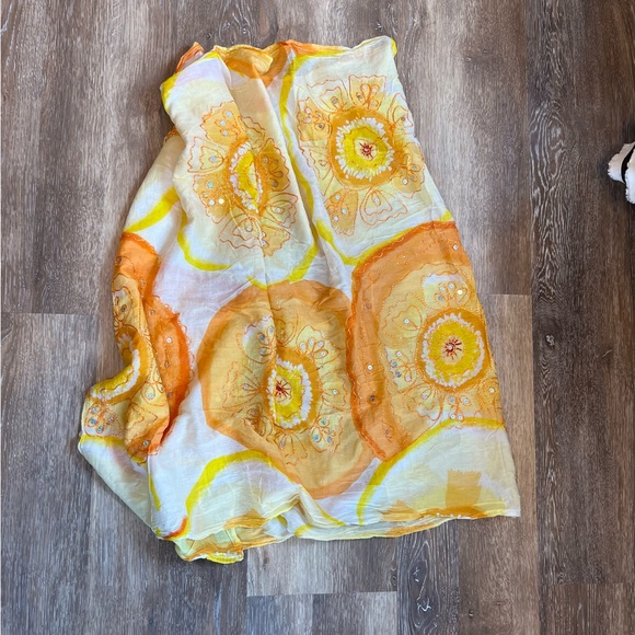 Beautiful embroidered and sequined sarong! Great beach cover up! - Picture 1 of 4